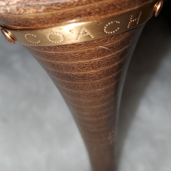 Coach Size 9 B Leather Heels - Picture 5 of 12